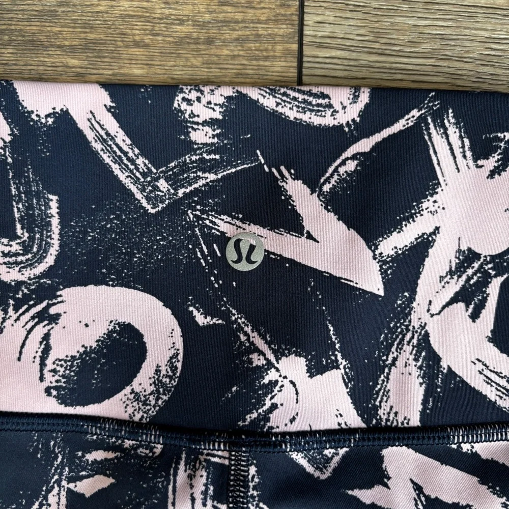 Lululemon Wunder Under High Rise Tight Leggings Graffiti Pop Navy Sz 6